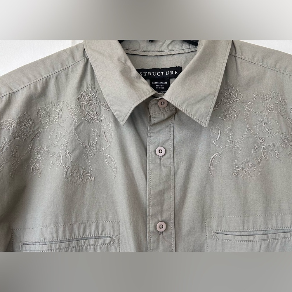Structure Men’s Button Up Shirt Embroidered‎ Size Medium